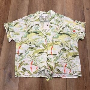 NWT 🌟LC LAUREN CONRAD🌟 TIE WAIST TROPICAL PRINT BUTTON FRONT SHIRT SZ L
